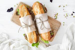 Baguettes & Paninis