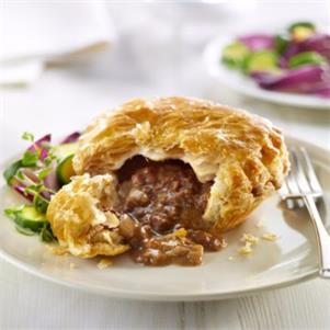 Minced Beef and Onion Pies (ready to bake)