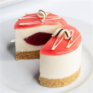 Strawberry & Prosecco Cheesecake